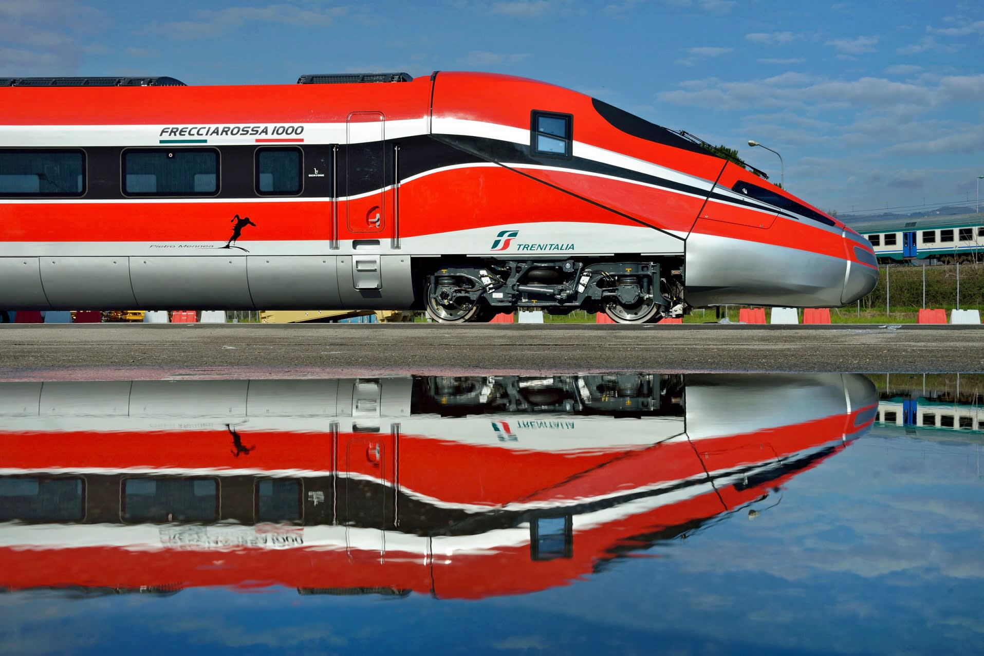 意大利国铁Frecciarossa 1000高速列车390.7km/h冲高测试（2015年12月）_哔哩哔哩 (゜-゜)つロ 干杯~-bilibili